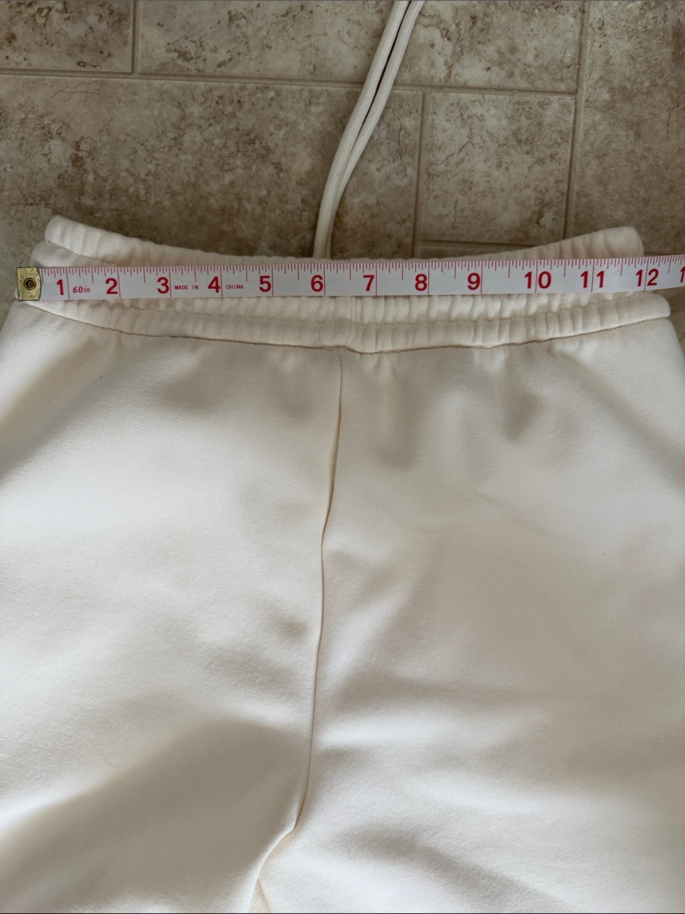 ALO Yoga Cream Sweat Joggers for Women — Relaxed Track Pants - Picture 8 of 9